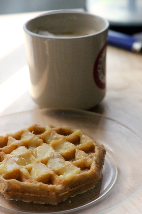 A Perfect Morning (waffle, coffee espresso, lemon curd)